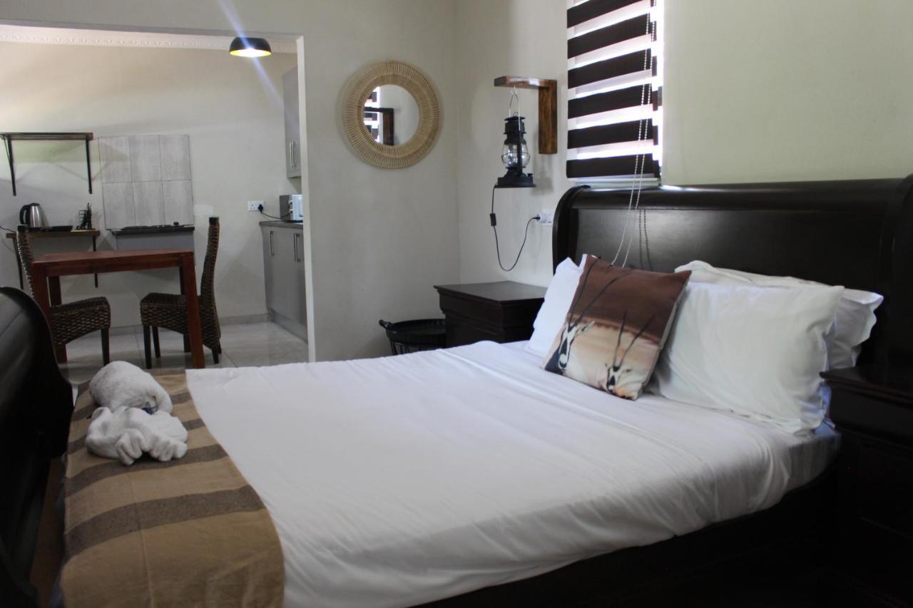 Rivermews Hotel And Spa Maun ภายนอก รูปภาพ