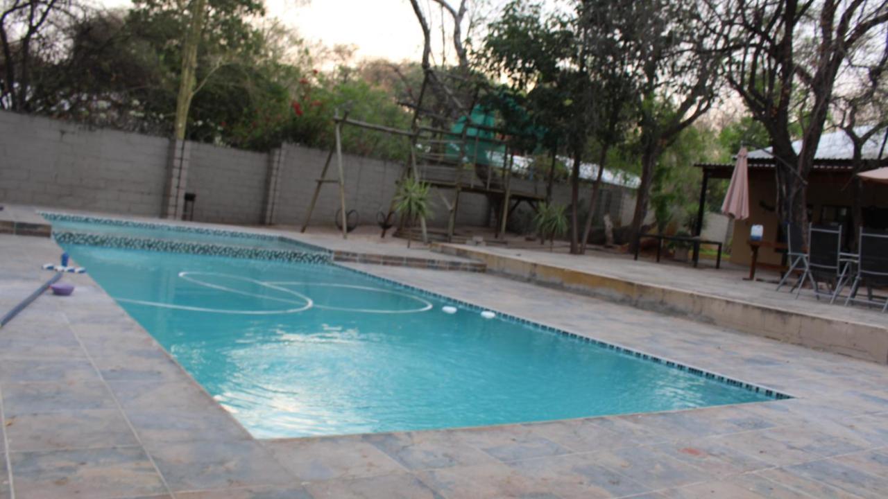 Rivermews Hotel And Spa Maun ภายนอก รูปภาพ