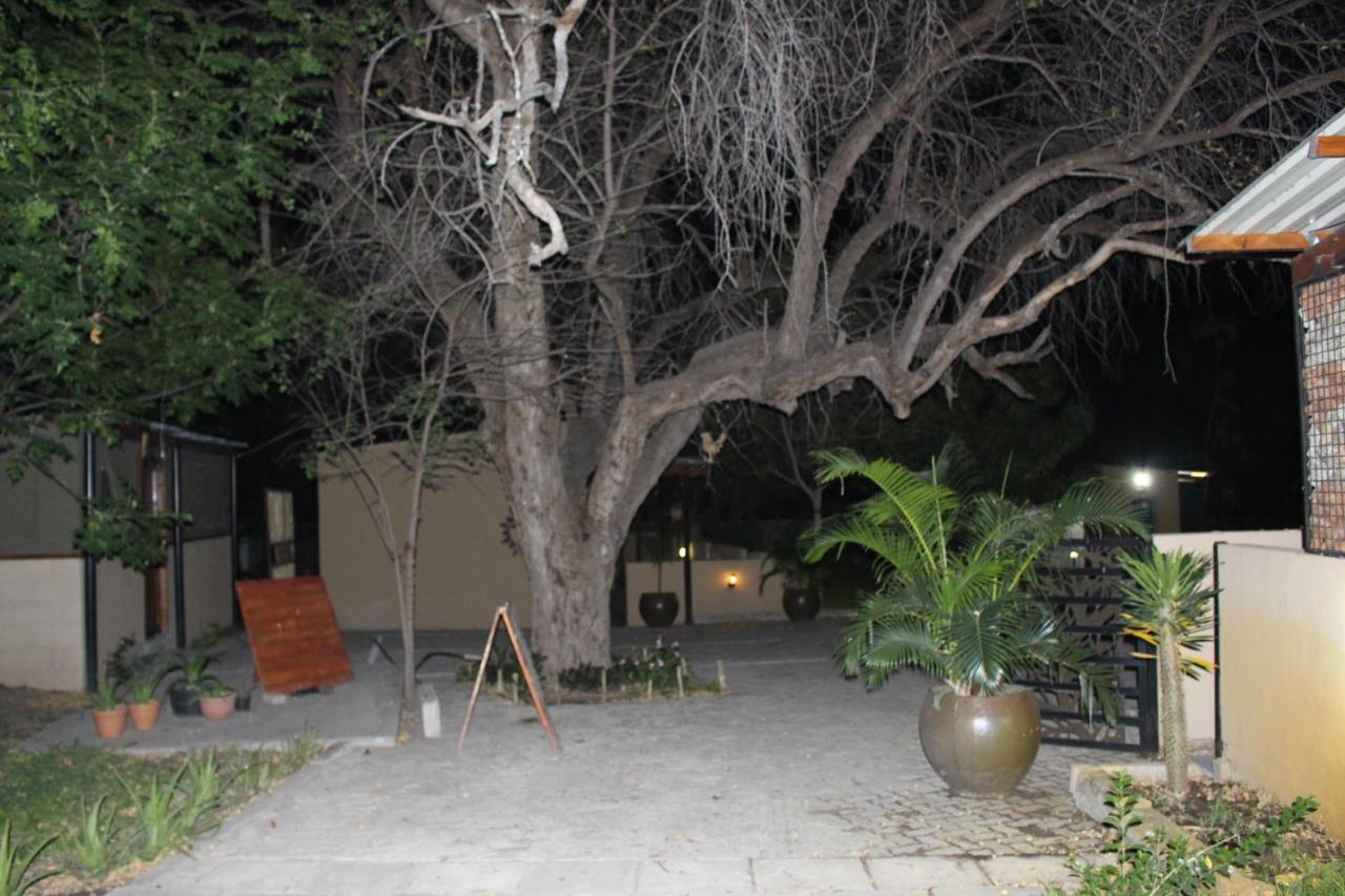Rivermews Hotel And Spa Maun ภายนอก รูปภาพ