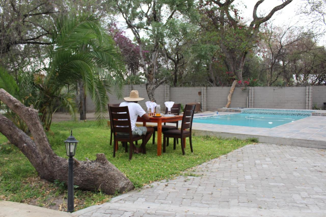 Rivermews Hotel And Spa Maun ภายนอก รูปภาพ